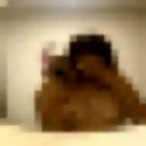 Kadiatou, 27 ans, connectée à Agnos pour une rencontre coquine