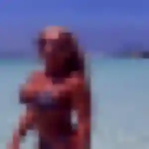Noëlle, 23 ans, connectée à Amagney pour une rencontre coquine