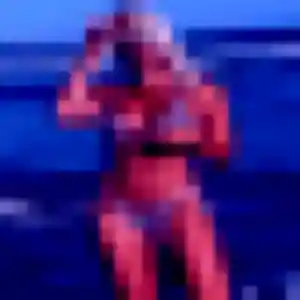 Philippine, 33 ans, connectée à Ambleteuse pour un plan cul