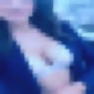 Rencontre Rebecca, 37 ans à Ambutrix en privé