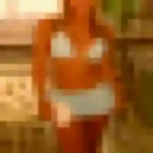 Découvre Naïma, 25 ans à Ancône gratuitement