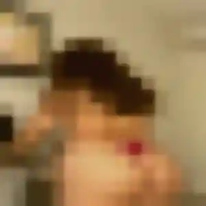 Solène, fille de 27 ans cherche plan cul à Araules