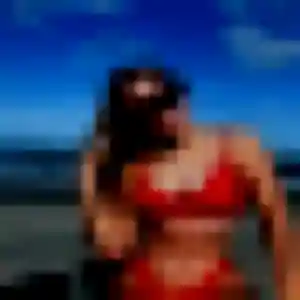 Roxane, 34 ans, cherche un plan cul à Arçon