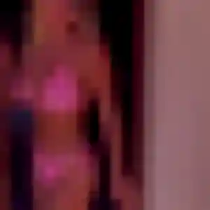 Rencontre Bola, 28 ans à Aurec-sur-Loire en privé