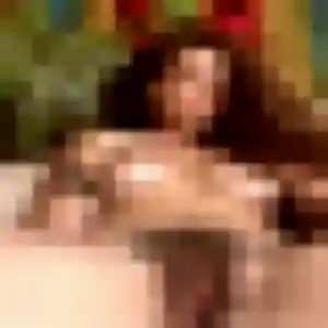 plan cul à Azé : profil de Yemisi, 43 ans - accès libre