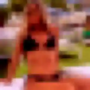 Sexy Esi, 36 ans à Bâgé-Dommartin - découvrir son profil