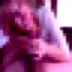 Découvre Anaïs, 22 ans à Baillif gratuitement