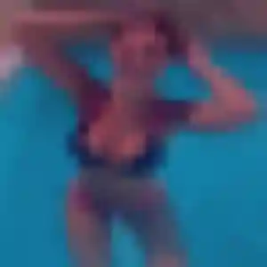 Nadège, 34 ans, connectée à Barinque pour un plan cul