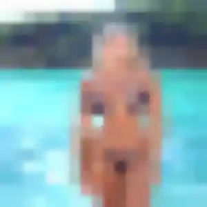 Découvre Francine, 32 ans à Beaurepaire en privé
