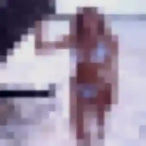 Ndèye (32 ans) à Beaux propose un plan cul rapidement