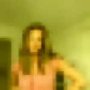 plan cul à Bédée : profil de Adja, 32 ans - sans engagement