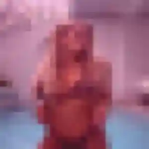 Ebele (44 ans) à Bellerive-sur-Allier propose une rencontre aujourd'hui