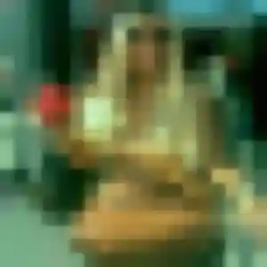 Ursula, fille de 29 ans propose plan cul à Bessenay