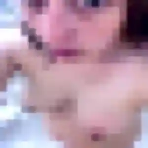 Lise, 35 ans, en ligne à Billiers pour un plan cul