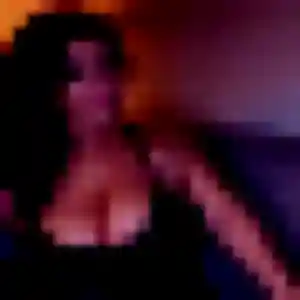 Christelle, 37 ans, en ligne à Blaru pour un plan cul