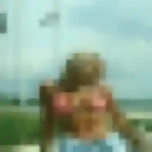Hélène, 23 ans, connectée à Bois-le-Roi pour une rencontre coquine