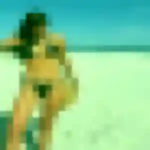 Photo exclusive de Saly, 26 ans à Bollezeele - plan discret