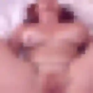 plan cul à Bonnemain : profil de Ursula, 38 ans - sans engagement