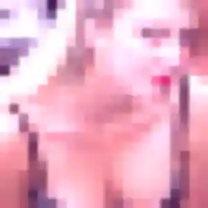 Émeline, 33 ans, en ligne à Bourg-la-Reine pour un plan cul
