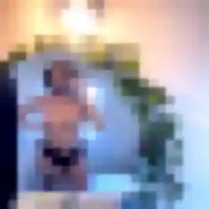 Charmante Astan, 31 ans à Bourg-lès-Valence - voir sa photo
