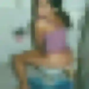 Photo privée de Akua, 27 ans à Bourgoin-Jallieu - rencontre sans lendemain
