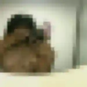 Photo de Axelle à Bouxières-aux-Dames (39 ans) - plan cul anonyme