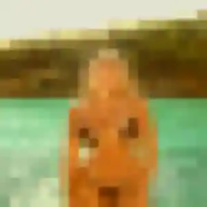 Rejoins Salomé, 40 ans à Bray-et-Lû en privé