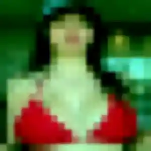 Rejoins Roxane, 22 ans à Brevilliers en t'inscrivant