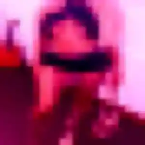 Faustine, 22 ans, cherche un plan cul à Briennon