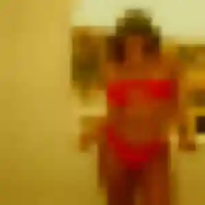 Aliyah, fille de 42 ans propose plan cul à Bruille-Saint-Amand