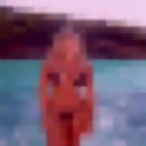 plan cul à Bully : profil de Thalia, 37 ans - accès libre