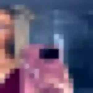 Contacte Delphine, 23 ans à Burlats gratuitement