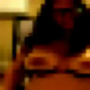 Malaika, femme de 41 ans propose plan cul à Bury