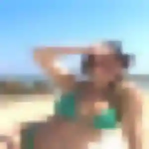 Funke, 22 ans, en ligne à Caen pour une rencontre coquine