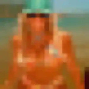 Honorine, 24 ans, connectée à Calais pour un plan cul