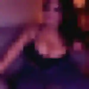 Joséphine (29 ans) à Carnières propose une rencontre maintenant