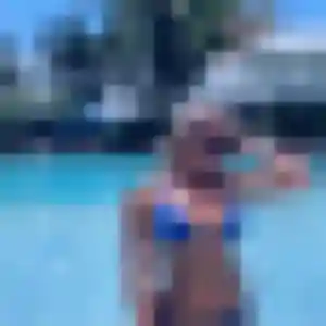 Mumbi, femme de 36 ans propose plan cul à Carpiquet