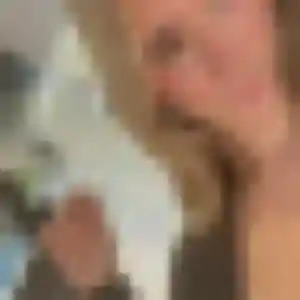 Téning, 29 ans, disponible à Caumont-sur-Durance pour une rencontre coquine
