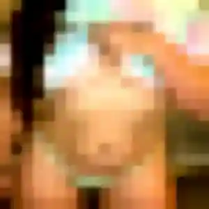 Rencontre Evelyne, 37 ans à Cézy en privé