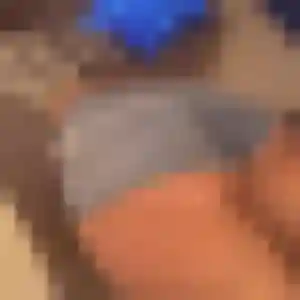 Contacte Tatu, 28 ans à Charly en privé