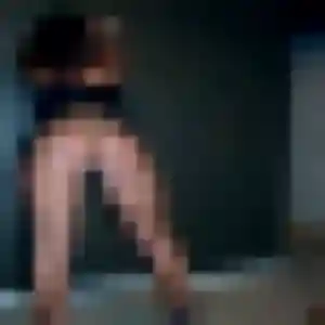 Akua (41 ans) à Charsonville cherche un plan cul aujourd'hui