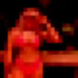Charmante Sira, 42 ans à Châteauneuf-sur-Cher - voir sa photo