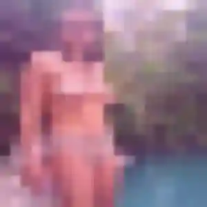 Photo privée de Sanata, 35 ans à Châteauneuf-Villevieille - plan discret