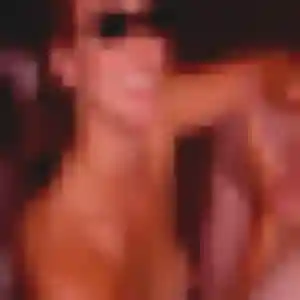 Rejoins Adjoua, 28 ans à Chécy gratuitement