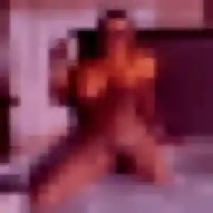 Chiamaka, 29 ans, en ligne à Claviers pour un plan cul