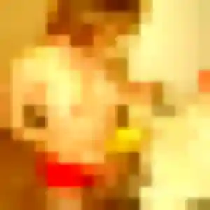 Rejoins Mbène, 23 ans à Cléon en t'inscrivant