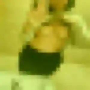 Découvre Nathalie, 35 ans à Clérieux en privé
