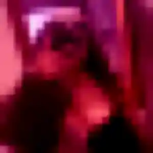 Rejoins Gwenaëlle, 43 ans à Combas en privé