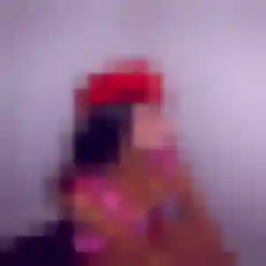 Sandrine, 37 ans, en ligne à Contrexéville pour une rencontre coquine