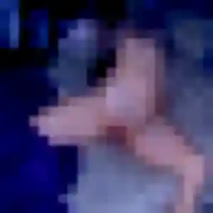 Rejoins Éléonore, 22 ans à Couloisy en privé